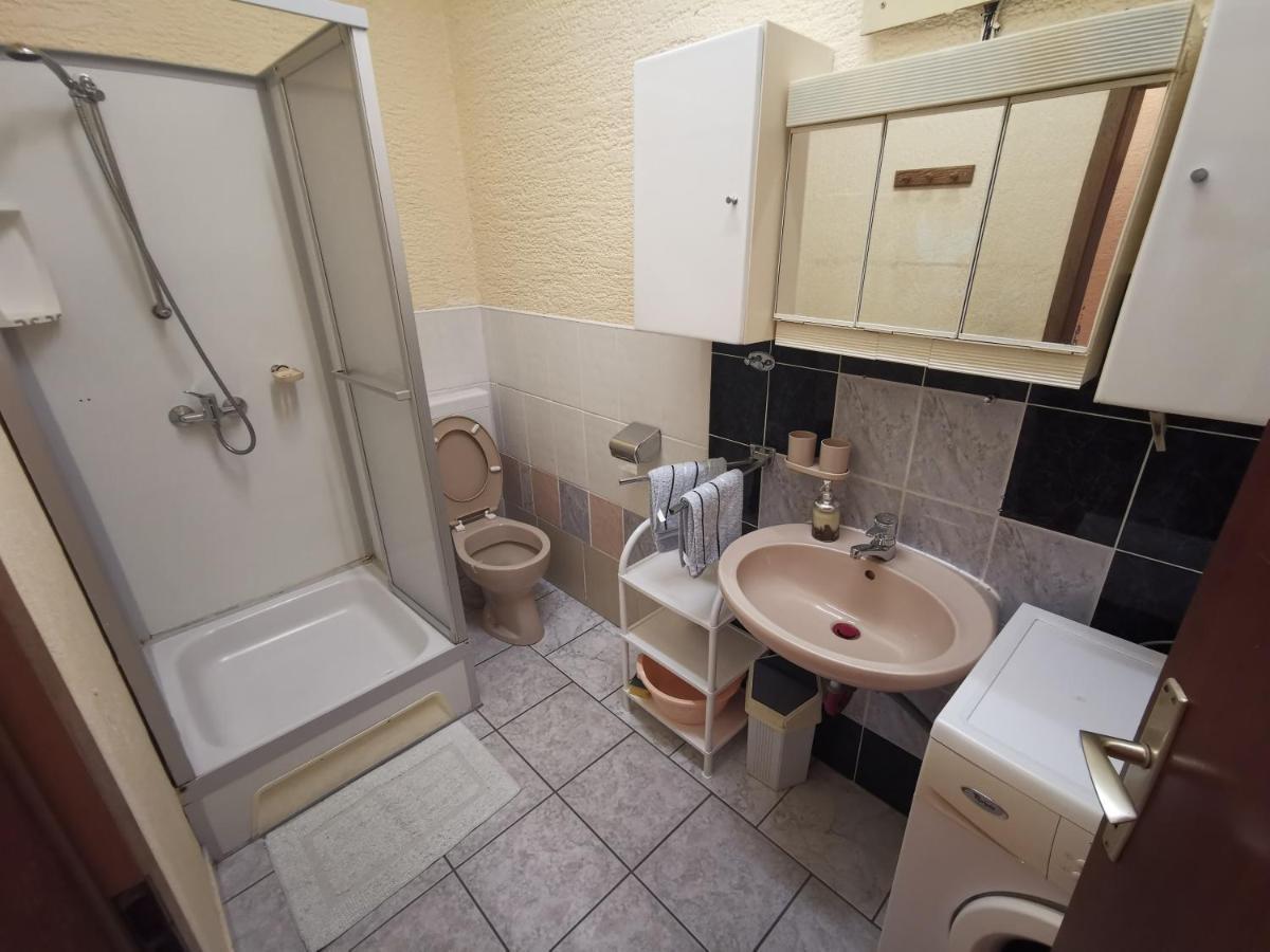 Guest House Dijana Kraljevica Ngoại thất bức ảnh